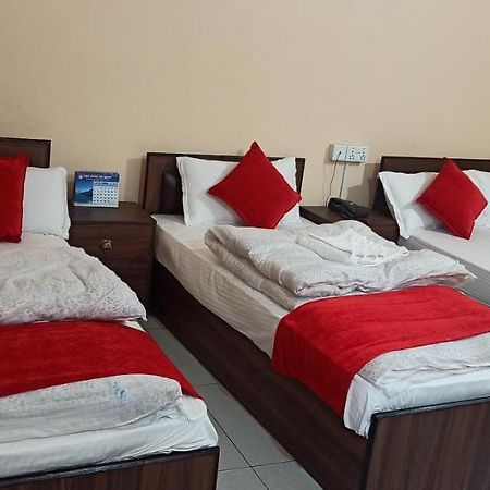 Hotel Royal Chautari, Butwal Exteriör bild