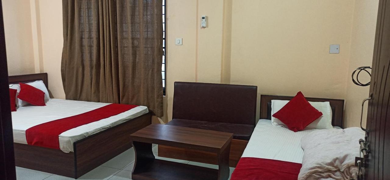 Hotel Royal Chautari, Butwal Exteriör bild