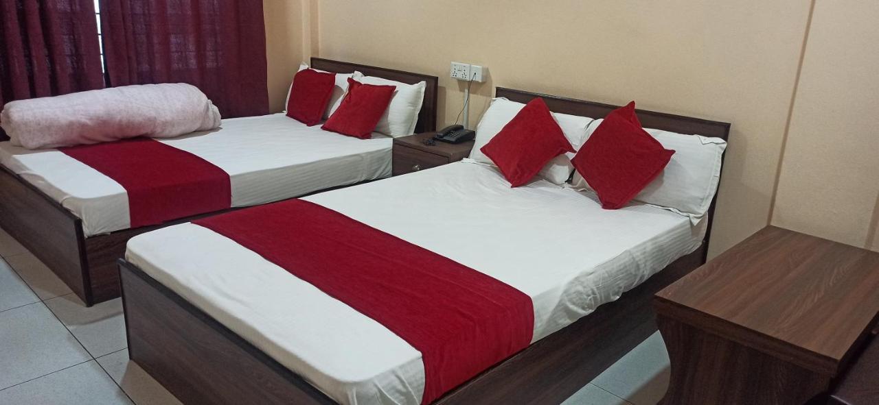 Hotel Royal Chautari, Butwal Exteriör bild